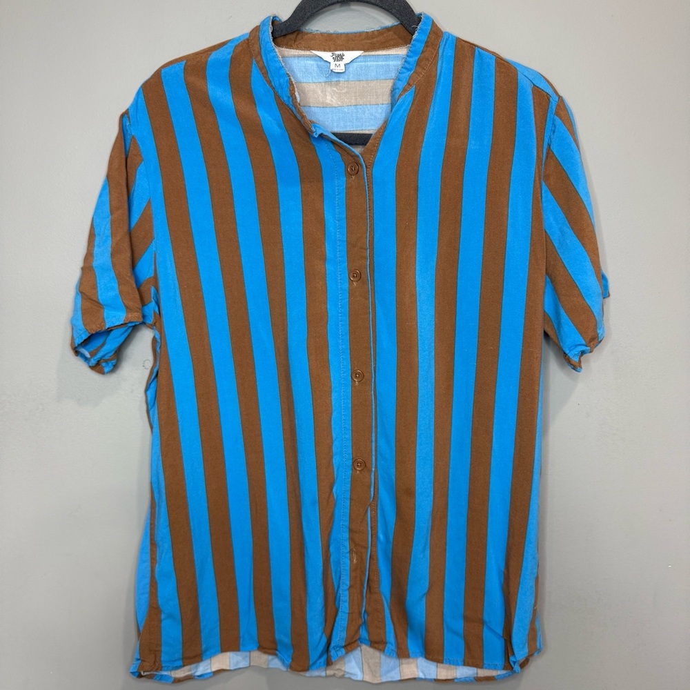 Ascot & Heart Blue‎ & Brown Striped button down Size Medium